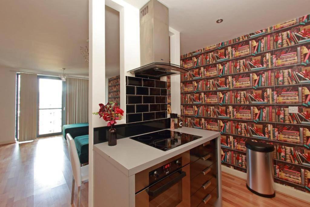 Chicstay Moura Birmingham Bagian luar foto