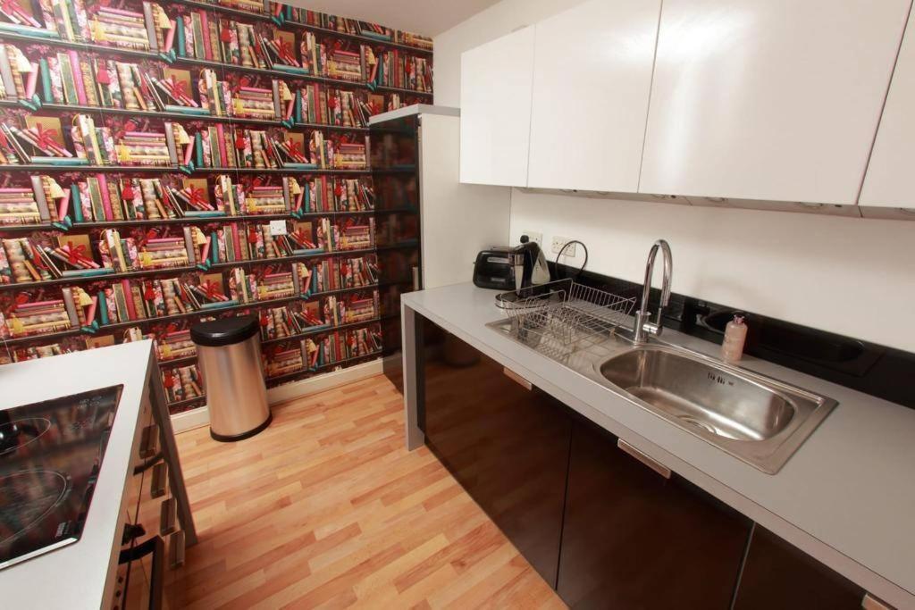 Chicstay Moura Birmingham Bagian luar foto